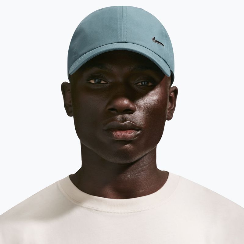 Baseballsapka Nike Dri-Fit Club Unstructured Metal Swoosh mineral Mineral slate/metallic silver 3