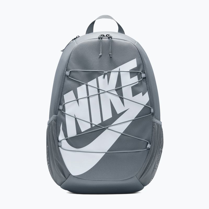 Városi hátizsák Nike Heritage Sweep 25 l smoke grey/smoke grey/white