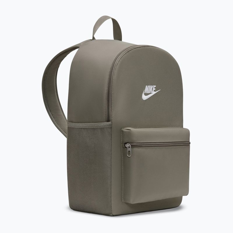 Városi hátizsák Nike Heritage 23 l light army/white 2