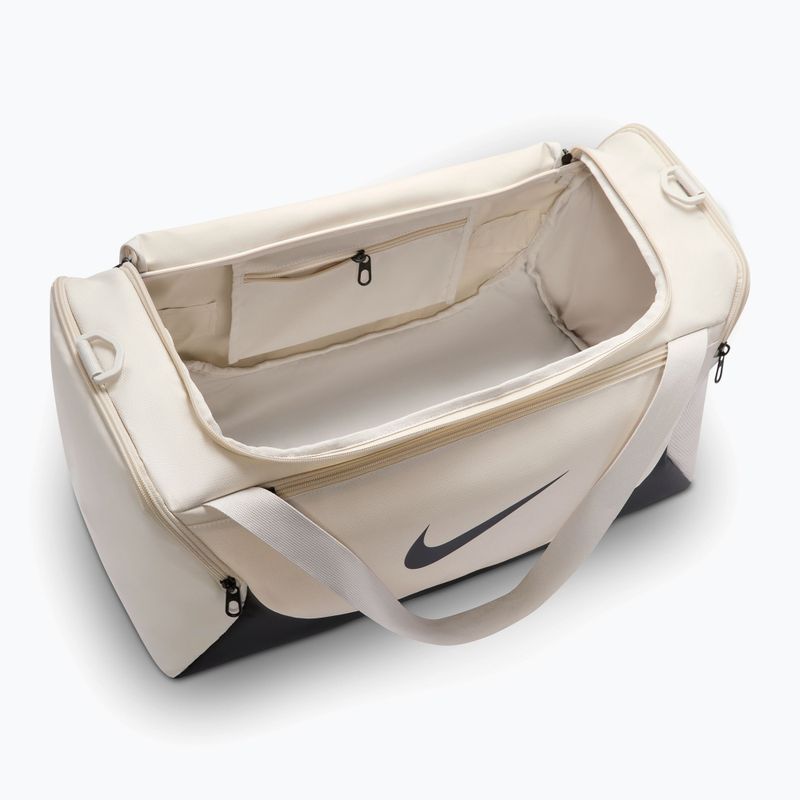 Edzőtáska Nike Brasilia Duffel Small 40 l light bone/black/black 4