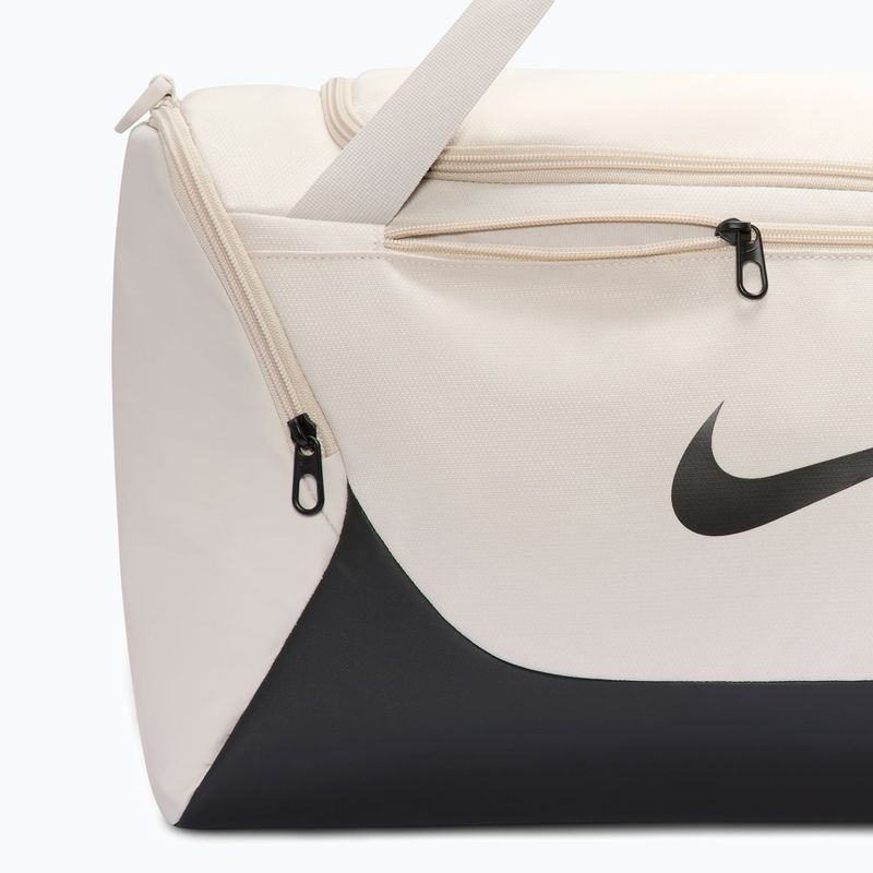 Edzőtáska Nike Brasilia Duffel Small 40 l light bone/black/black 6