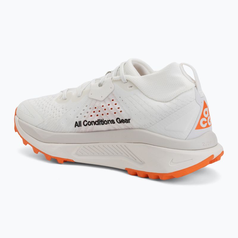 Férfi Nike ACG Zegama Trail futócipő summit white/phantom/safety orange/black színekben 3
