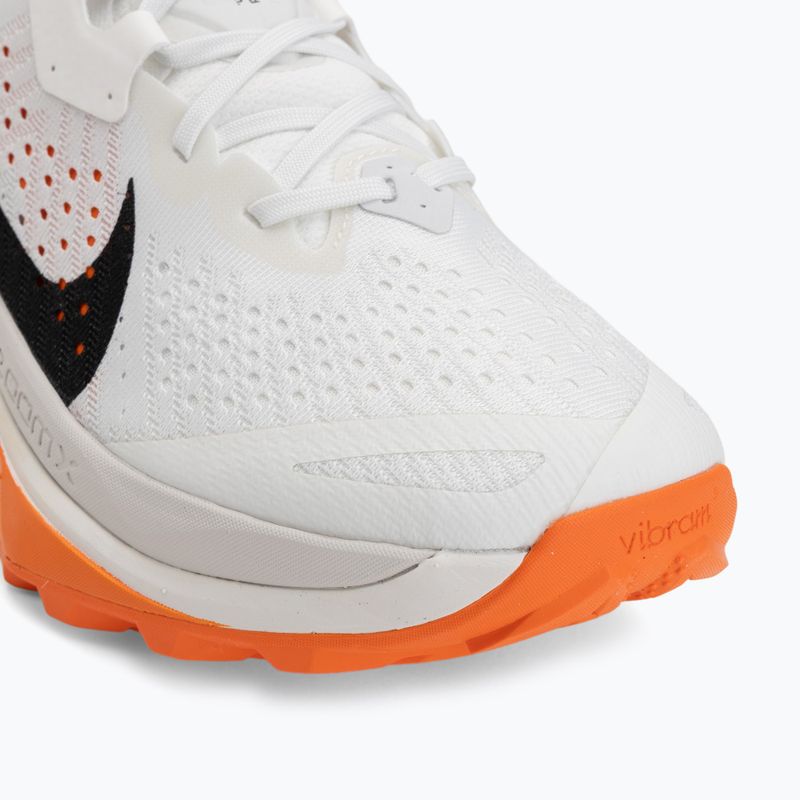 Férfi Nike ACG Zegama Trail futócipő summit white/phantom/safety orange/black színekben 7