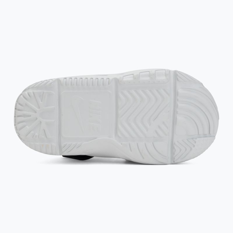 Gyerekcipők Nike Team Hustle D 12 white/black/clear emerald/topaz gold 4