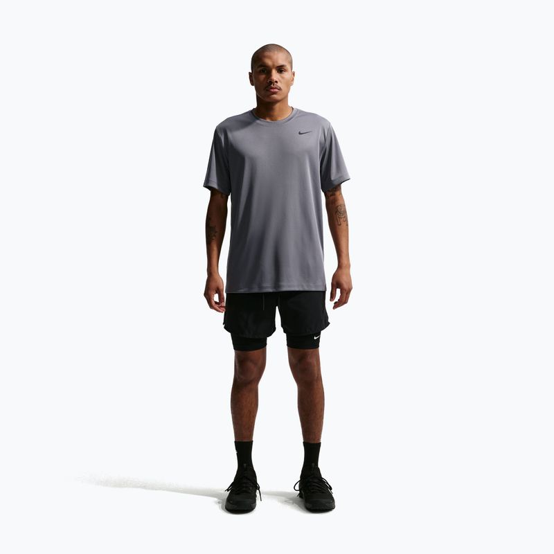 Férfi edző póló Nike Dri-FIT Training T-Shirt smoke grey/black 2