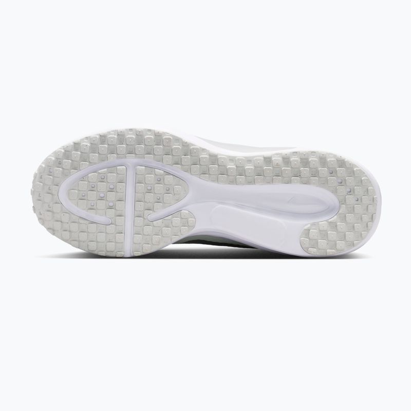 Női futócipő Nike Revolution 8 off white/barely green/metallic silver 3