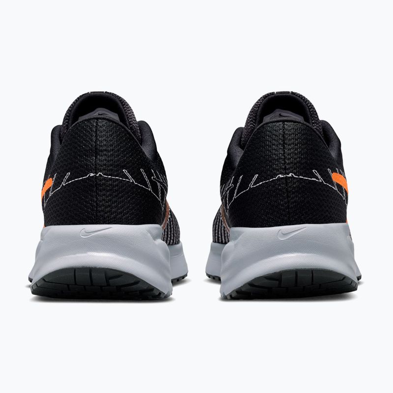 Férfi futócipő Nike Run Defy black/wolf grey/total orange 4