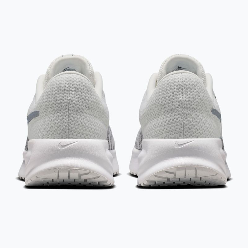 Férfi futócipő Nike Run Defy summit white/white/black/metallic silver 4