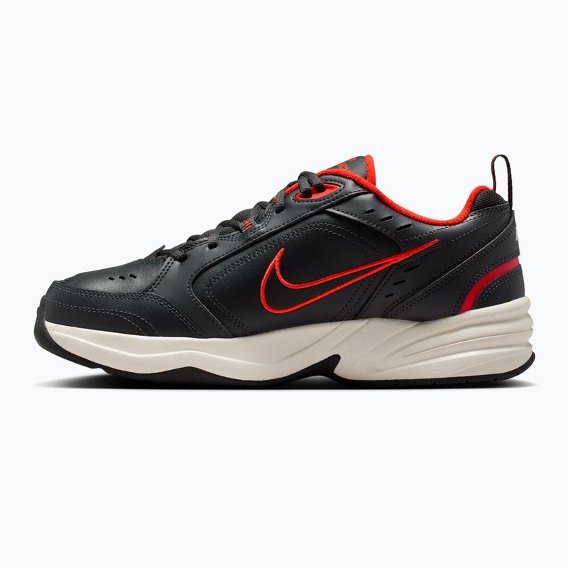 Férfi edzőcipők Nike Air Monarch IV dark smoke grey/picante red/black 2