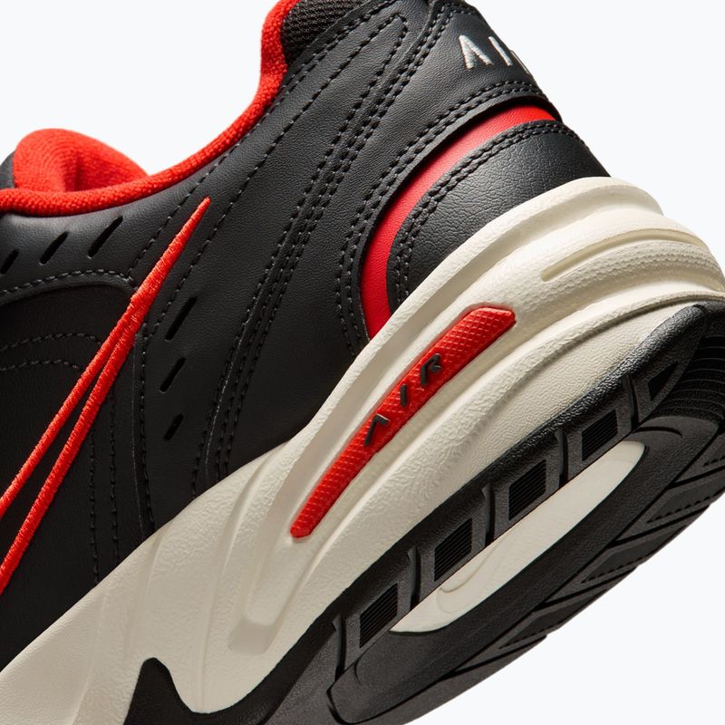 Férfi edzőcipők Nike Air Monarch IV dark smoke grey/picante red/black 4