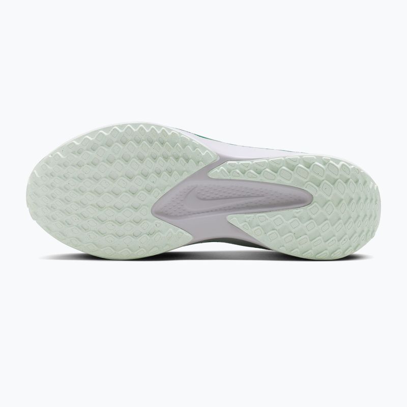 Női futócipő Nike Quest 6 barely green/white/metallic silver 2