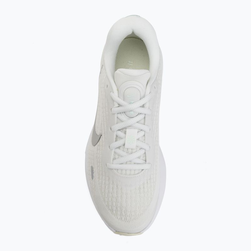 Női futócipő Nike Journey Run summit white/metallic silver 5