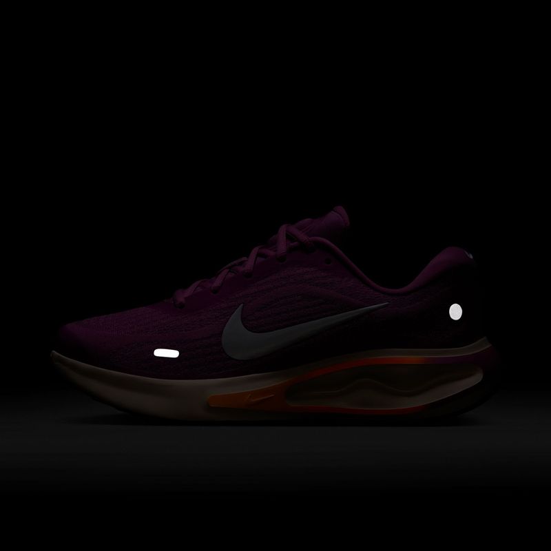 Női futócipő Nike Journey Run light magenta/black/chalk/white 5
