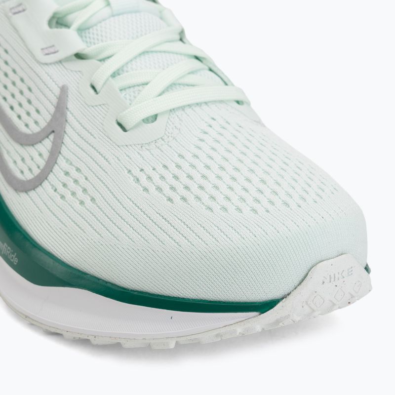Női futócipő Nike Quest 6 barely green/white/metallic silver 7