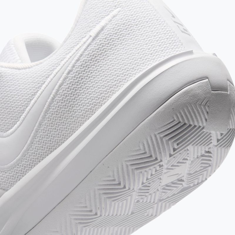 Férfi kosárlabda cipő Nike G.T. Cut Academy 2 white/wolf grey/white 4