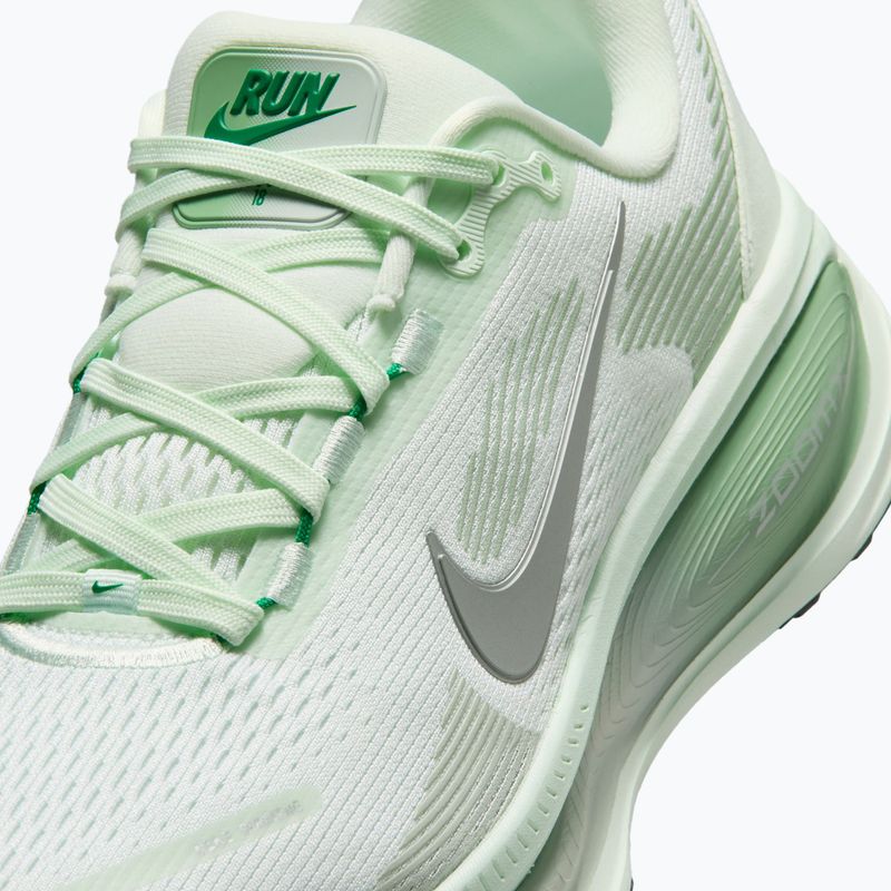 Női futócipő Nike Vomero 18 barely green/steam/metallic silver 3