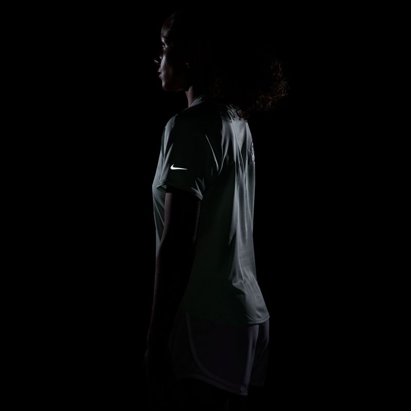 Női futópóló Nike Swift Dri-Fit barely green 7