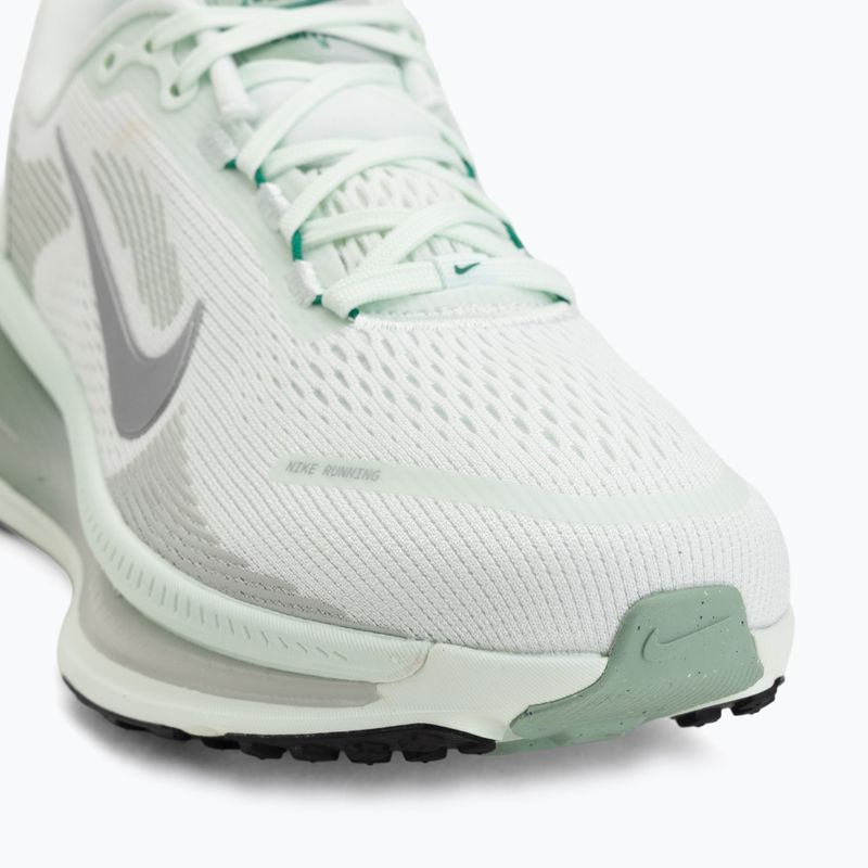 Női futócipő Nike Vomero 18 barely green/steam/metallic silver 7