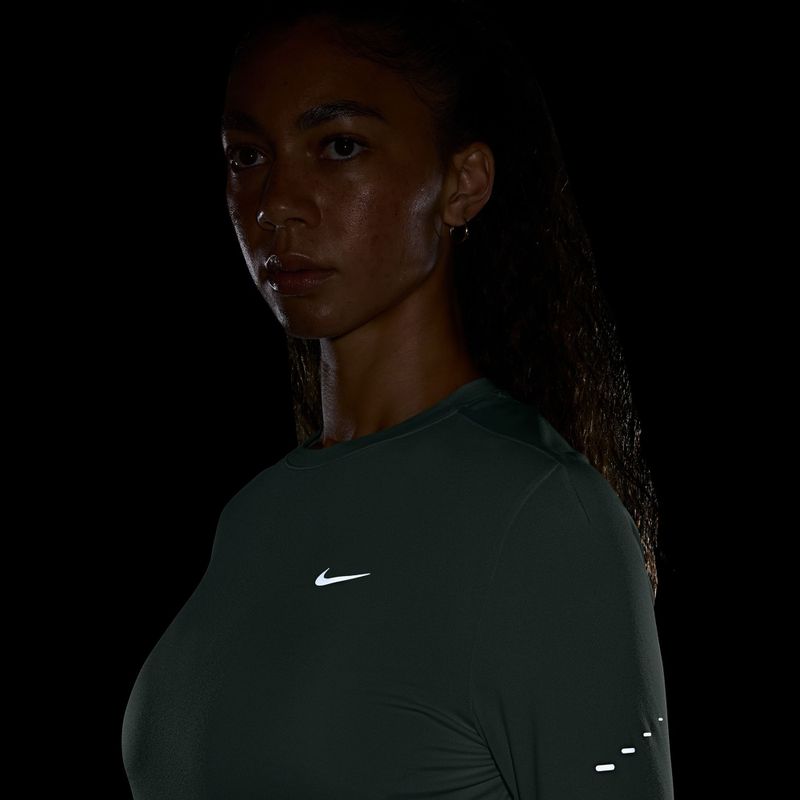 Női futó hosszú ujjú felső Nike Swift Dri-FIT UV steam 7