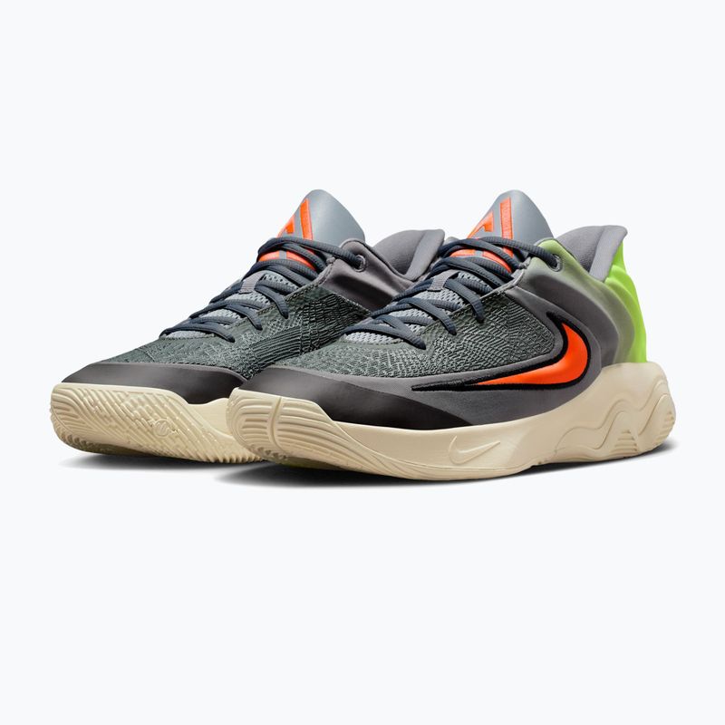 Férfi kosárlabdacipő Nike Giannis Immortality 4 Cool Grey/Volt/Total Crimson 3
