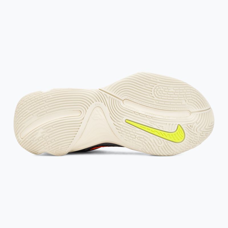 Férfi kosárlabdacipő Nike Giannis Immortality 4 Cool Grey/Volt/Total Crimson 4