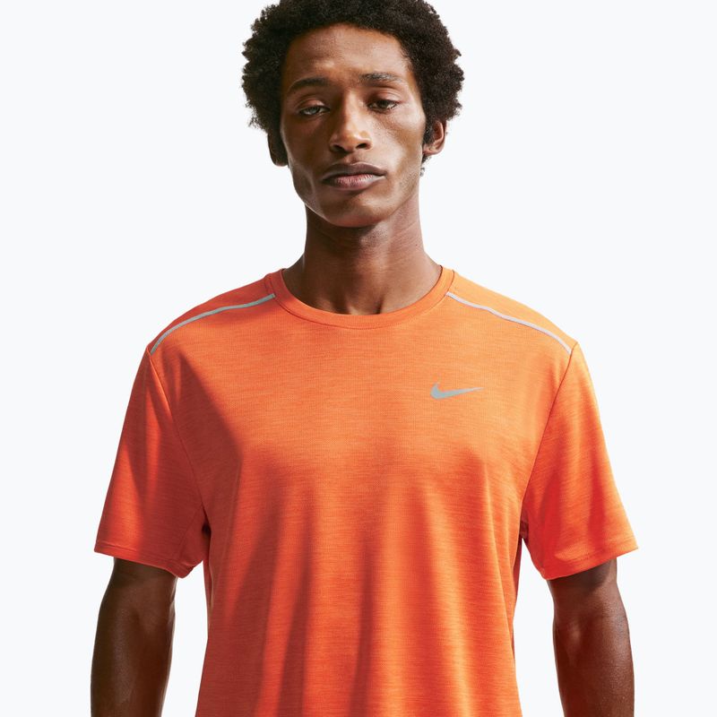 Férfi futópóló Nike Miler Dri-Fit UV safety orange 4