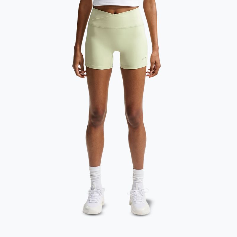 Női rövidnadrág Nike One Biker 5" olive aura 2