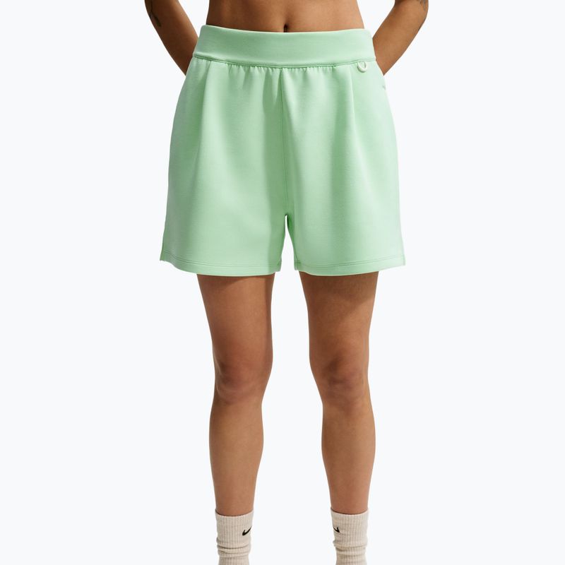 Női edző rövidnadrág Nike 24.7 ImpossiblySoft cucumber calm/illusion green