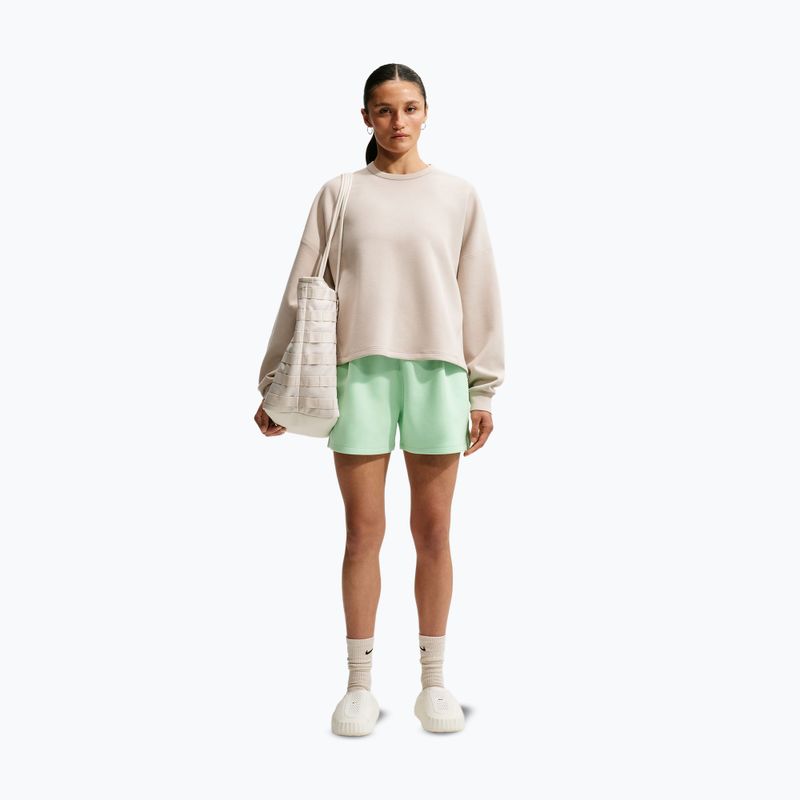 Női edző rövidnadrág Nike 24.7 ImpossiblySoft cucumber calm/illusion green 2