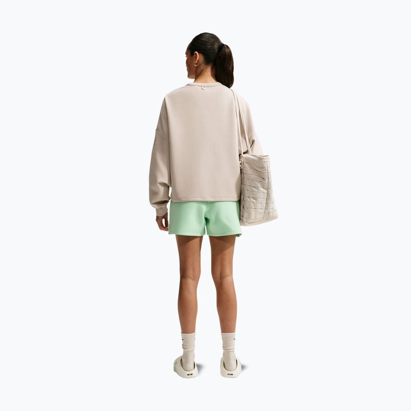 Női edző rövidnadrág Nike 24.7 ImpossiblySoft cucumber calm/illusion green 3