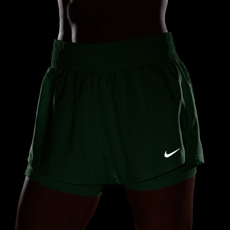 Női edző rövidnadrág Nike One cucumber calm/white 5