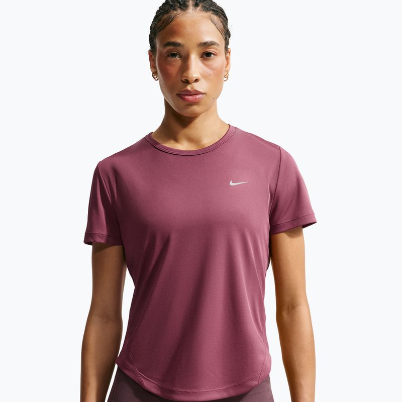 Női futó póló Nike Tempo pink smoke 4