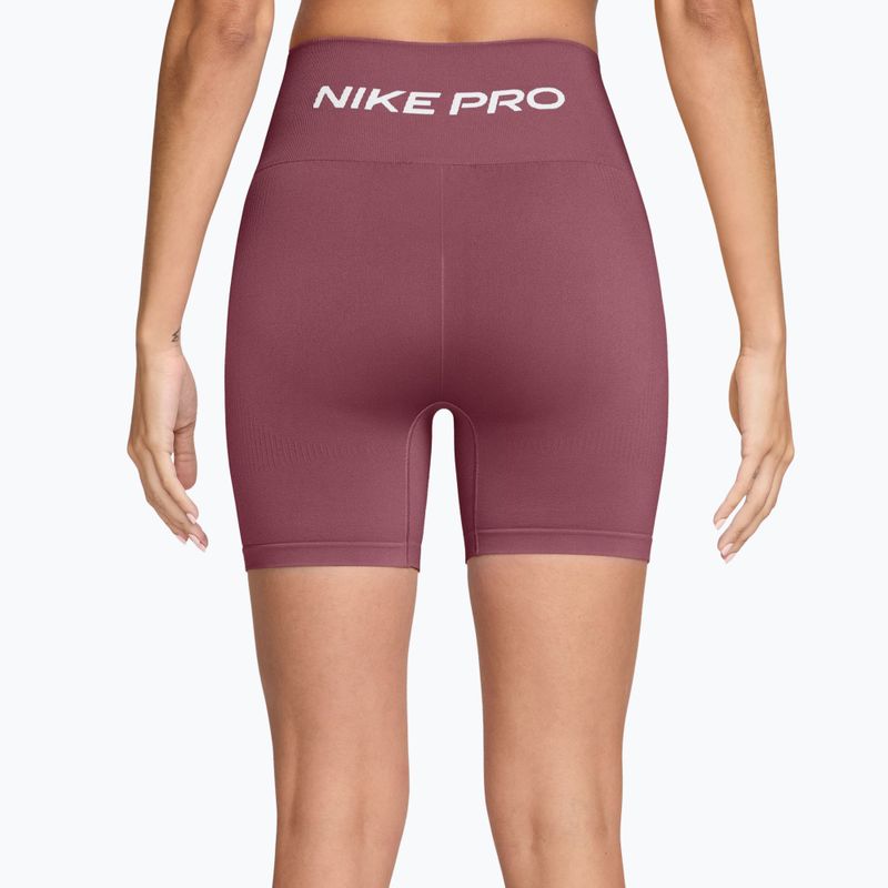 Női edző rövidnadrág Nike Pro Seamless pink smoke/white 2