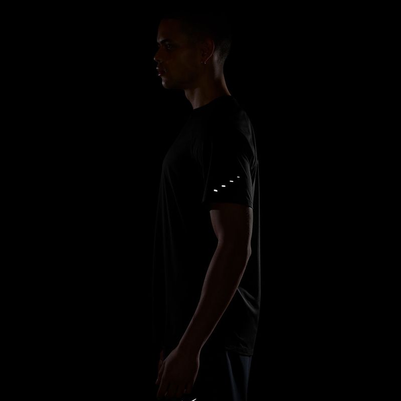 Férfi futó póló Nike Stride black 8
