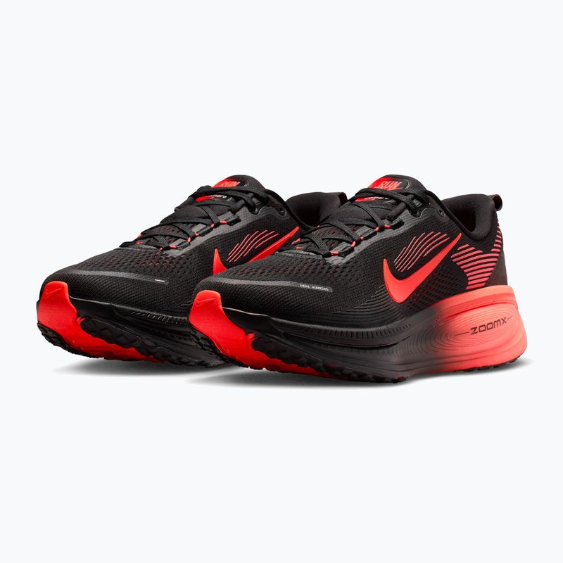 Férfi futócipők Nike Vomero 18 black/university red/bright crimson 3