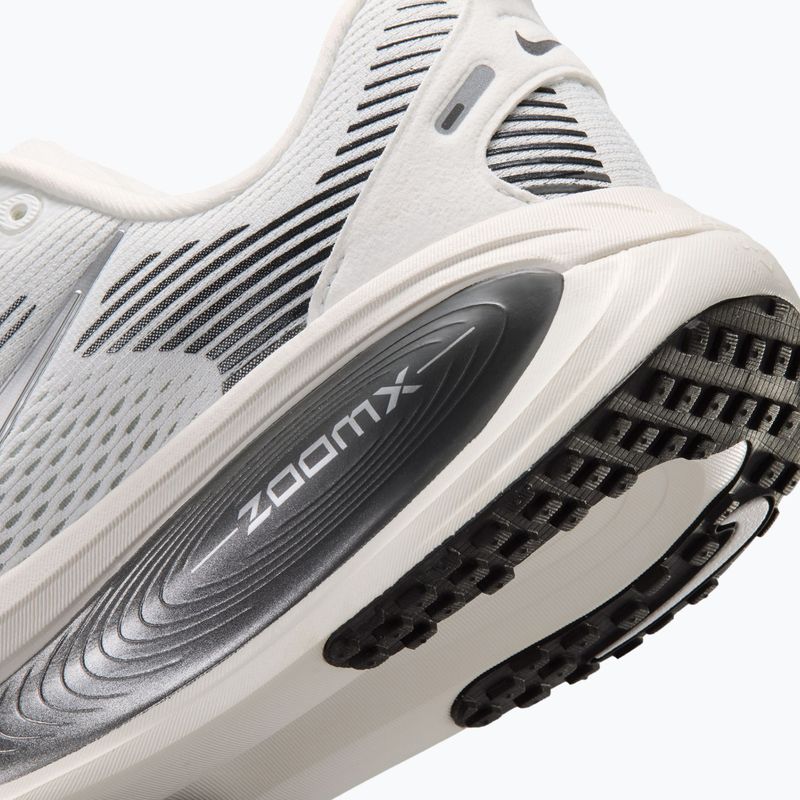 Női futócipők Nike Vomero 18 summit white/sail/metallic silver 6