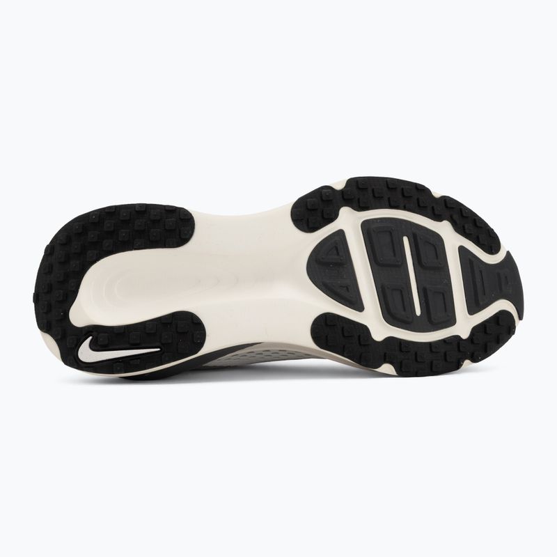Női futócipők Nike Vomero 18 summit white/sail/metallic silver 4