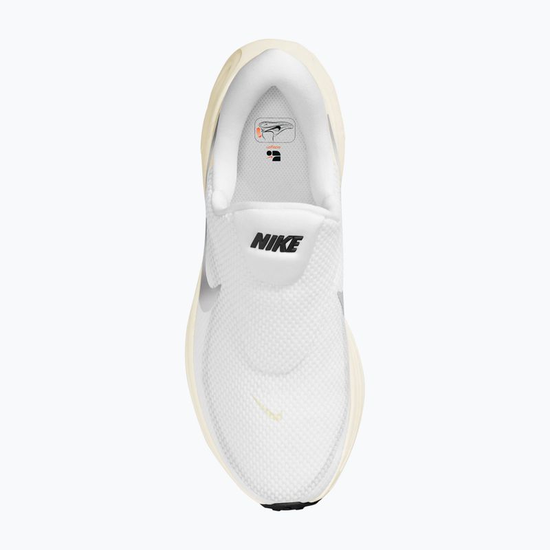 Női futócipők Nike Revolution 8 EasyOn white/sail/black/metallic silver 4