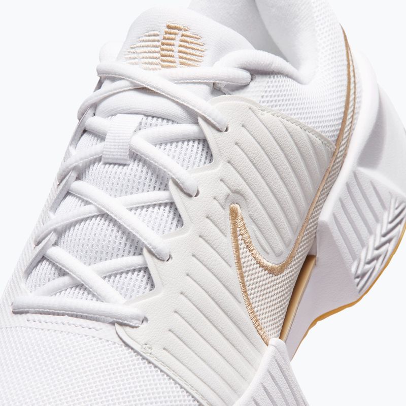 Női teniszcipő Nike GP Challenge Pro white/summit white/linen/light orewood brown 4