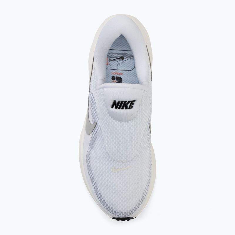 Női futócipők Nike Revolution 8 EasyOn white/sail/black/metallic silver 5