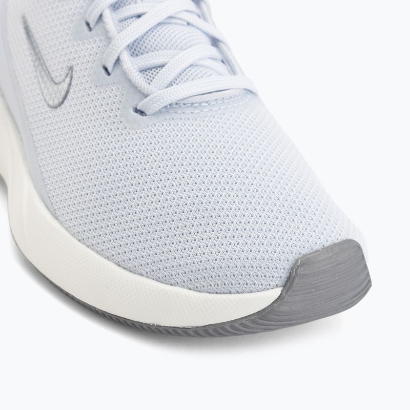 Női edzőcipők Nike Bella 7 football grey/sail/metallic cool grey 7