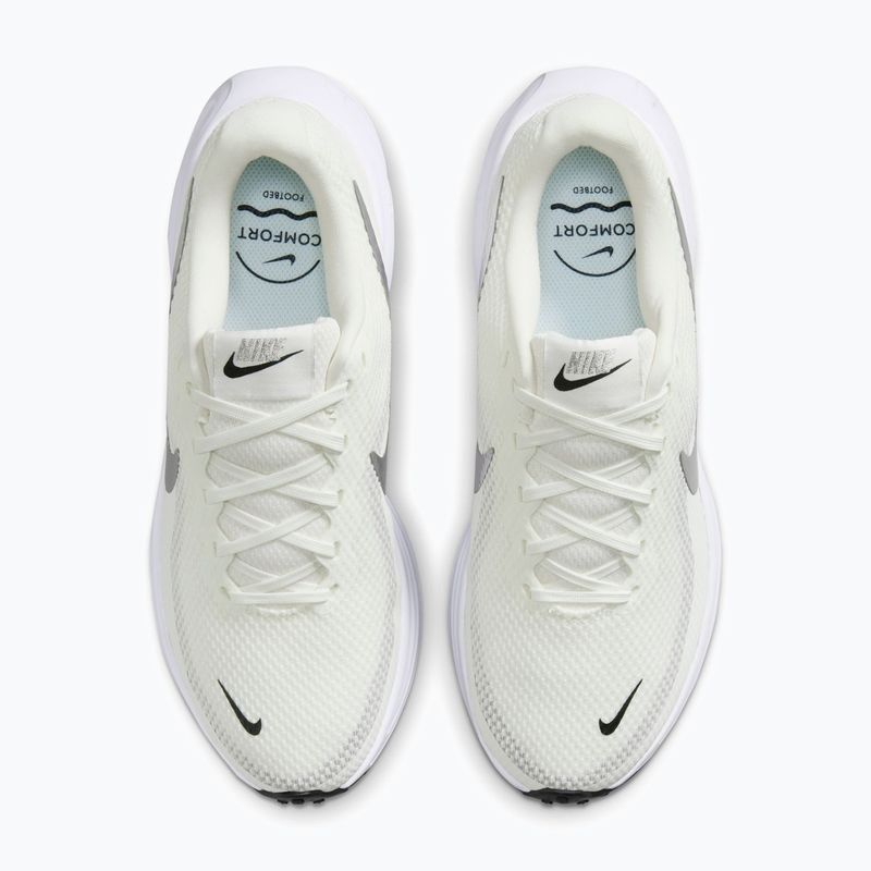 Női futócipők Nike Revolution 8 sail/white/black/metallic silver 5