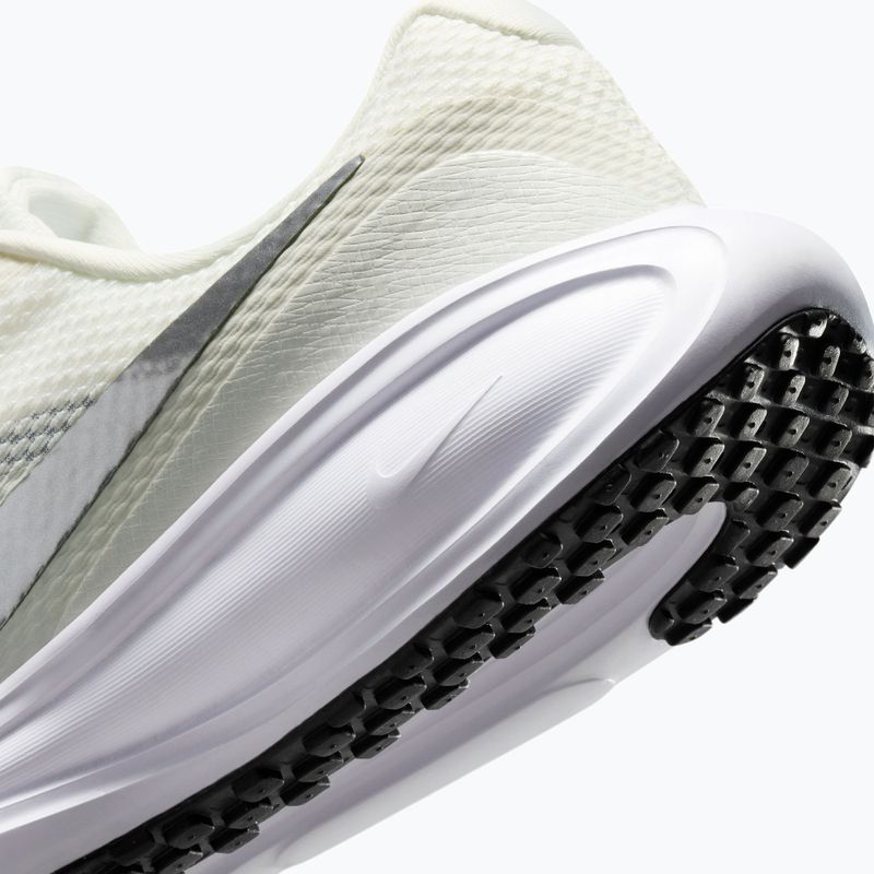 Női futócipők Nike Revolution 8 sail/white/black/metallic silver 8