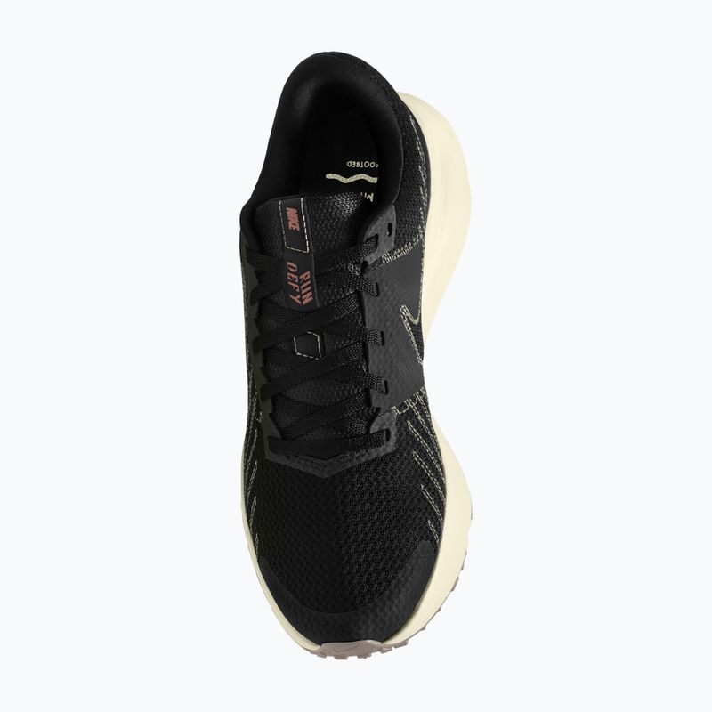 Női futócipők Nike Run Defy black/sail/phantom/metallic rose gold 4