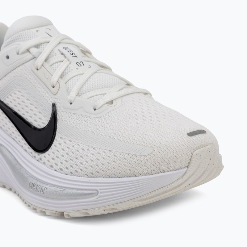 Női futócipők Nike Quest 7 summit white/white/metallic silver/black 7