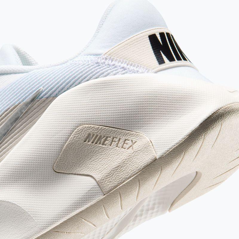 Női edzőcipők Nike Flex Train white/sail/phantom/ metallic silver 8