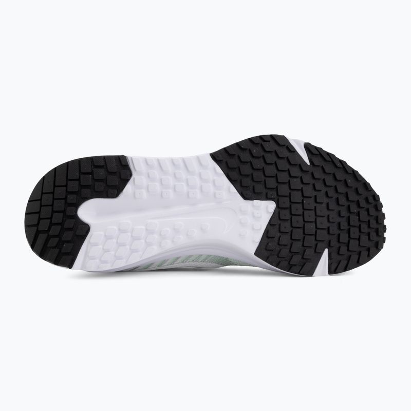 Női futócipők Nike Run Defy white/cucumber calm/black/illusion green 4