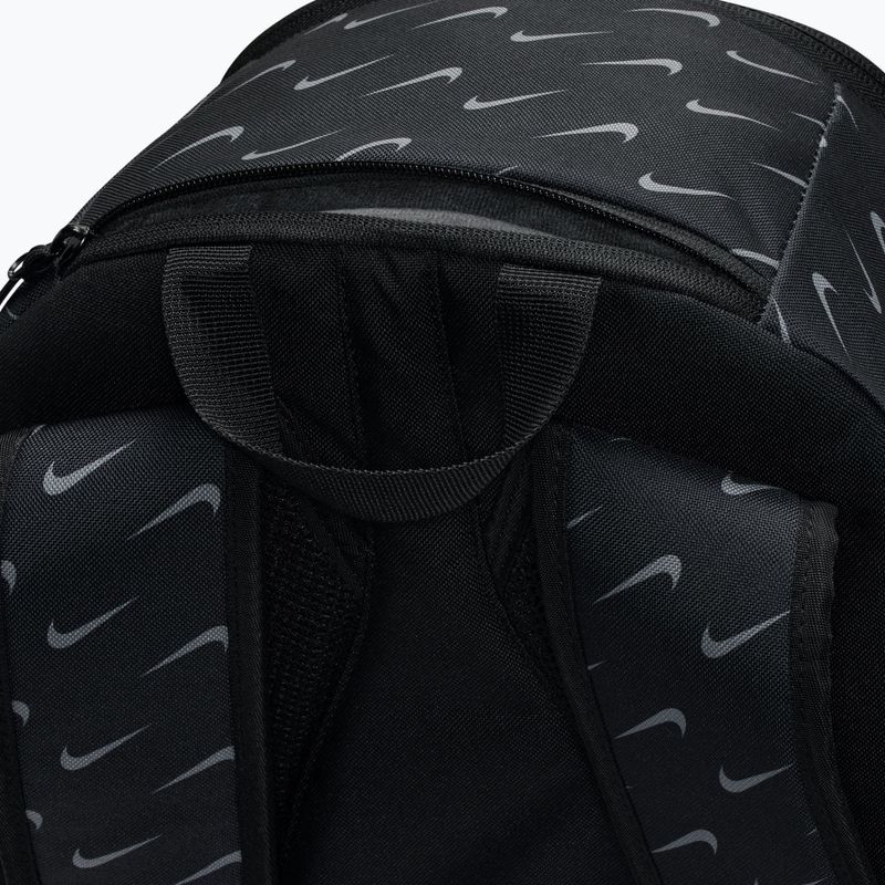 Városi hátizsák Nike Heritage Sweep 25 l black/black/wolf grey 6