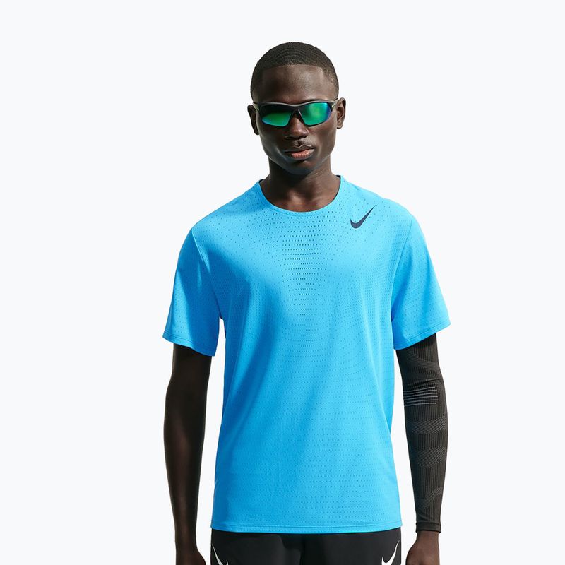 Férfi futó póló Nike AeroSwift light current blue/black