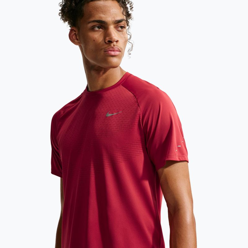 Férfi futó póló Nike Stride tough red 4
